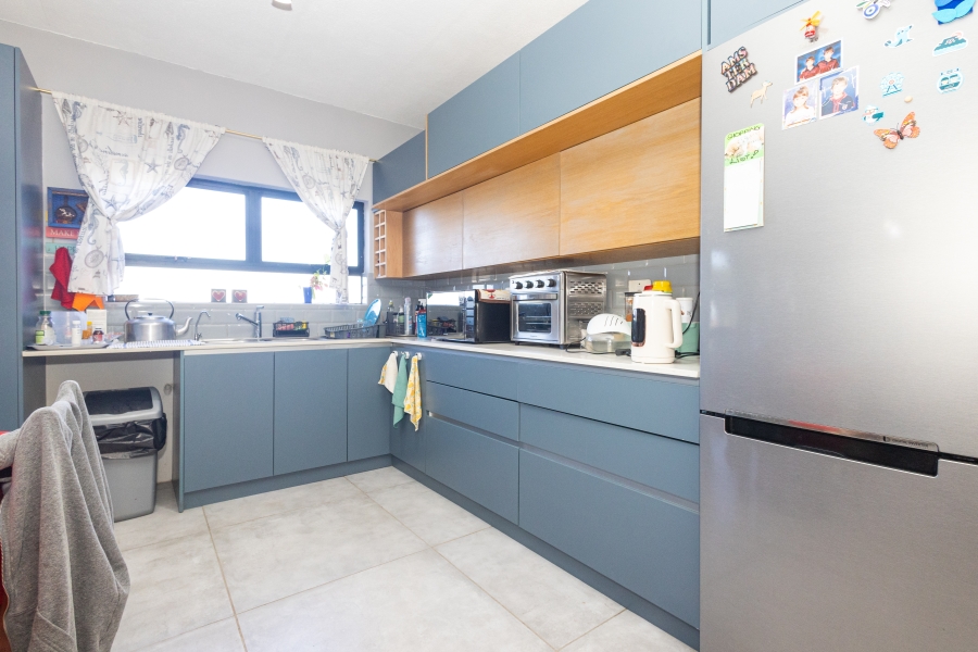 4 Bedroom Property for Sale in Loevenstein Western Cape